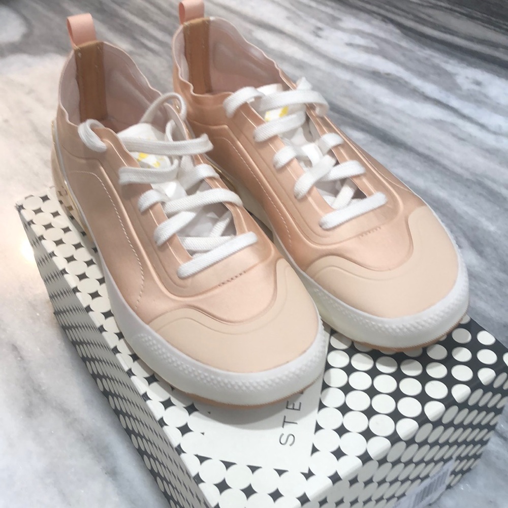 ASMC Treino. Barely worn. Ships in box.